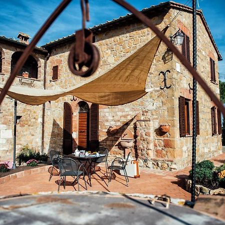 Agriturismo Palazzo Conti A Pienza Luaran gambar